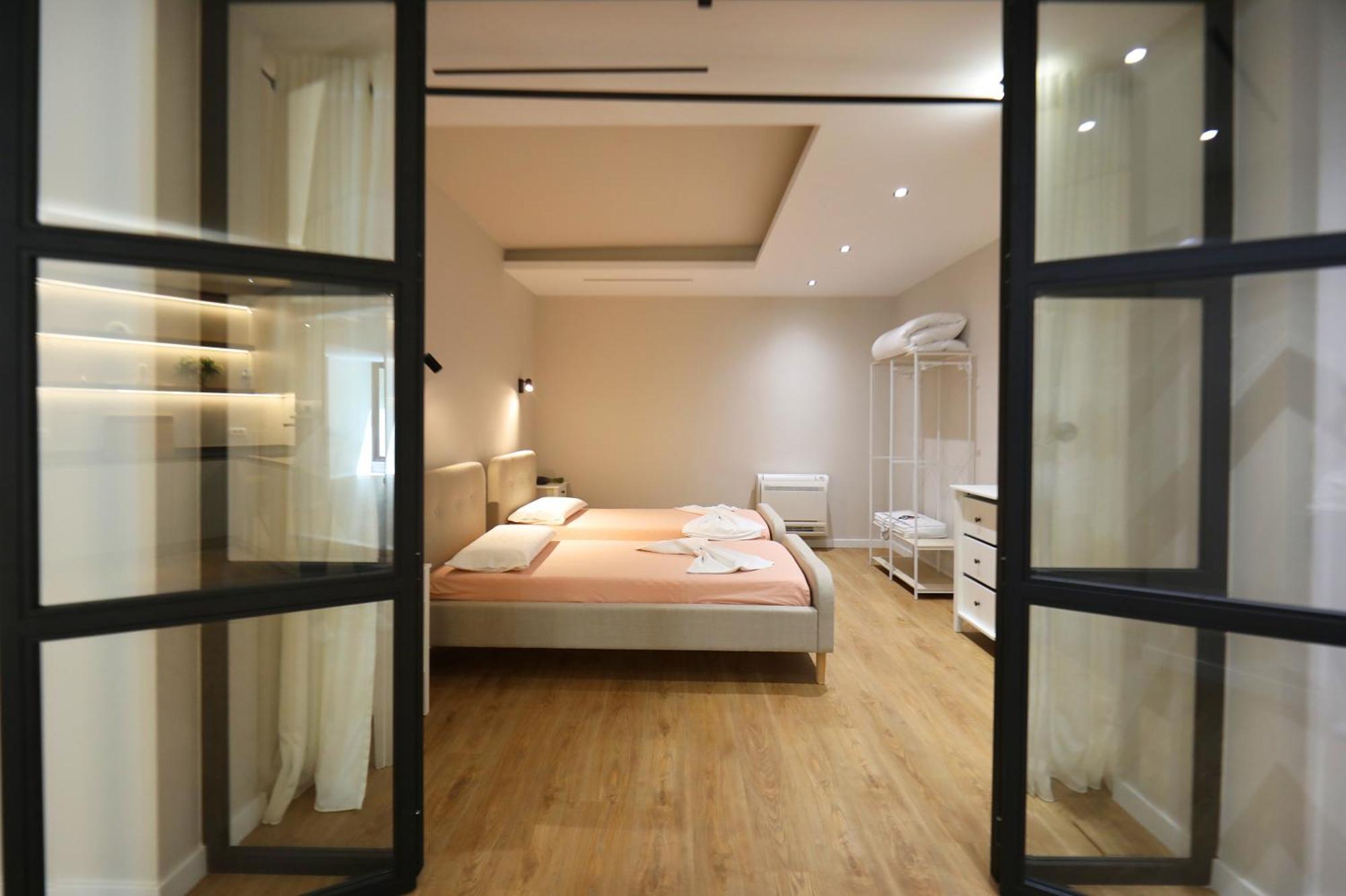 Amantia Apartment Вльора Екстер'єр фото