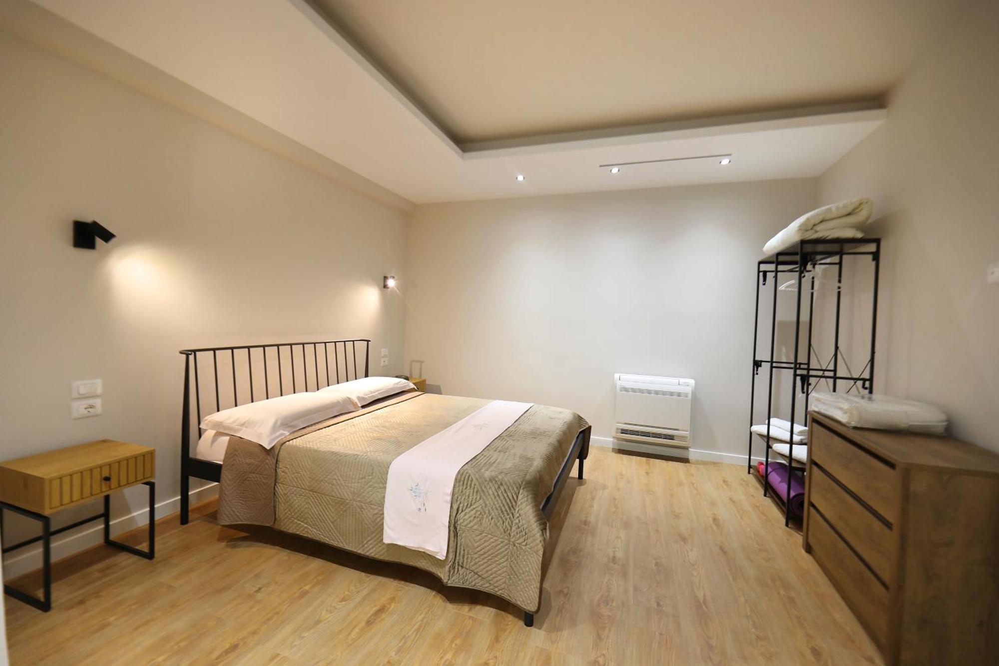 Amantia Apartment Вльора Екстер'єр фото